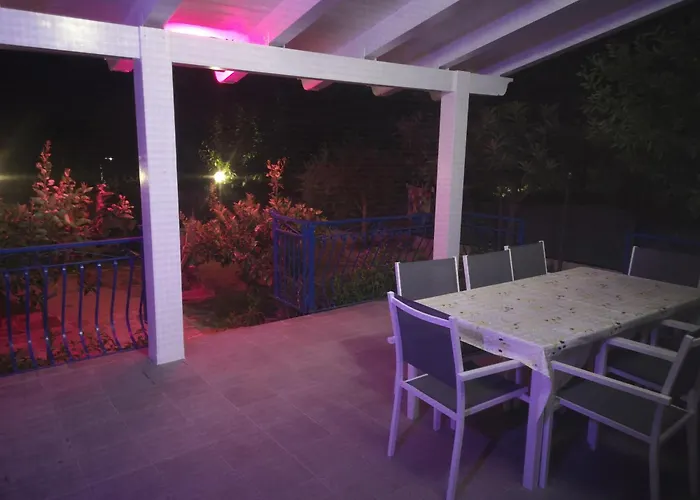 Villa Cilento Mare, Bellissima Con Ampio Giardino